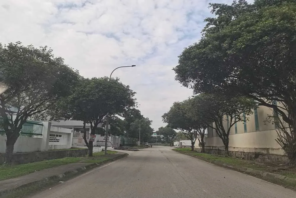 Bukit Kemuning factory for sale